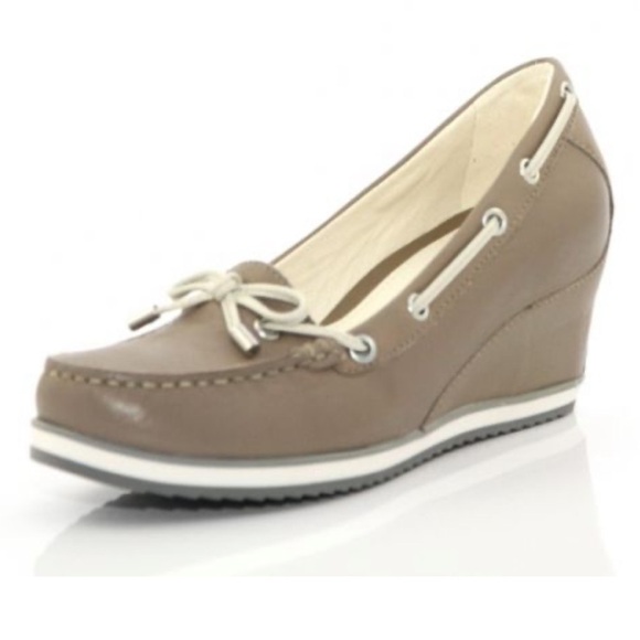 Geox Heeled Boat Shoes - Picture 12 of 12